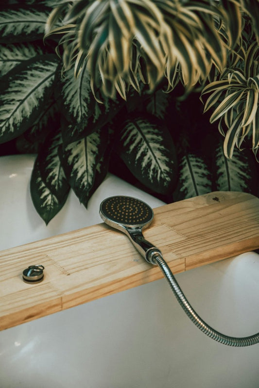 How High-Quality Shower Heads Combat Hard Water - Showery